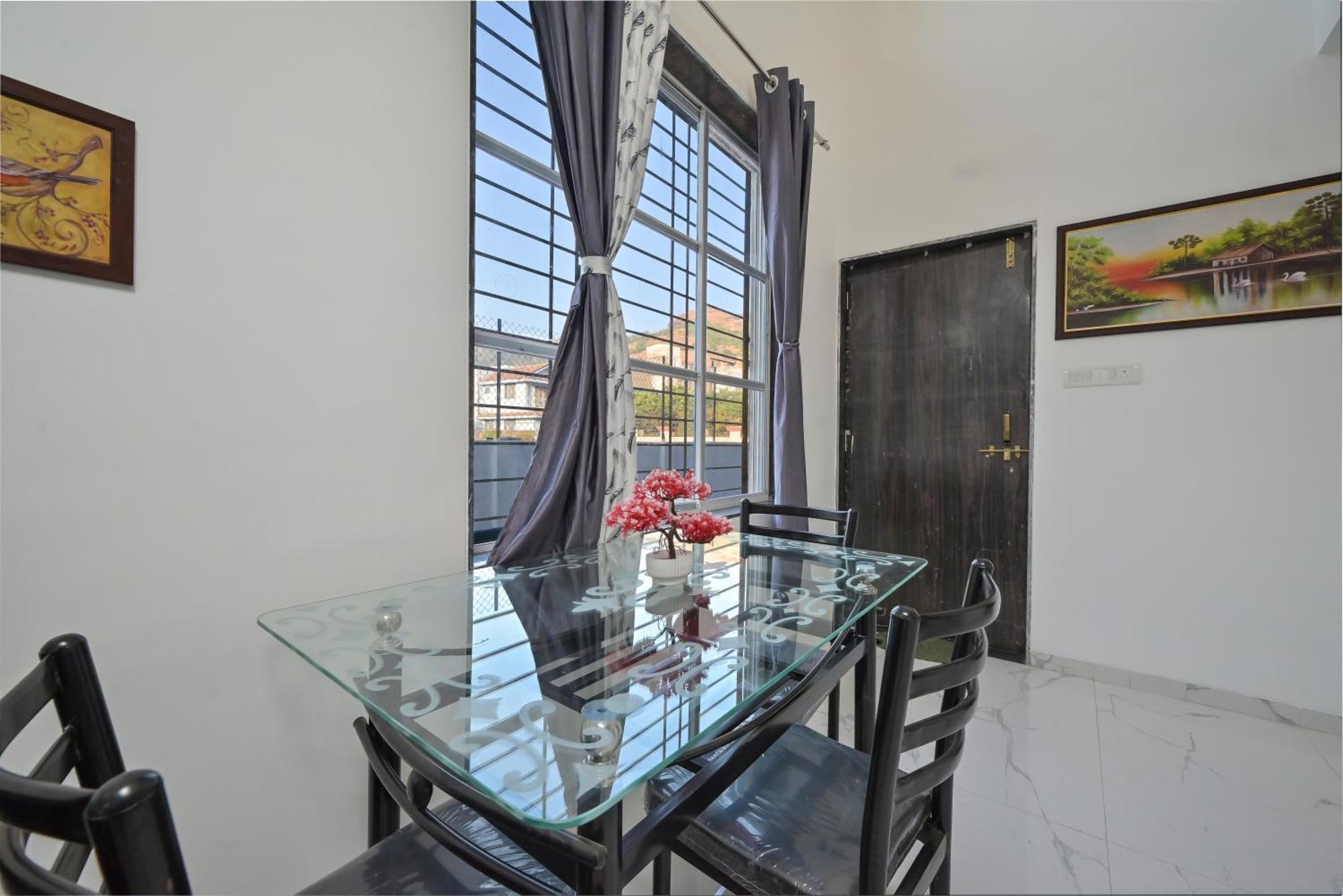 Empyrean Stay Ll 2Bhk Ll Ac Ll Jannat Villa Ll Private Swimming Pool 로나발라 외부 사진